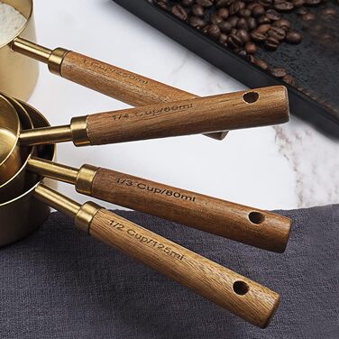 Measuring cups and spoons with wooden handles, 8-piece set, coffee bar scale, kitchen accessories (Gold)