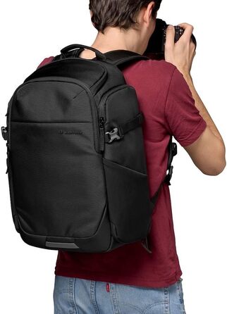 Рюкзак для камери Manfrotto Advanced Fast III з відділенням для ноутбука та змінними перегородками, для бездзеркальних камер та об'єктивів