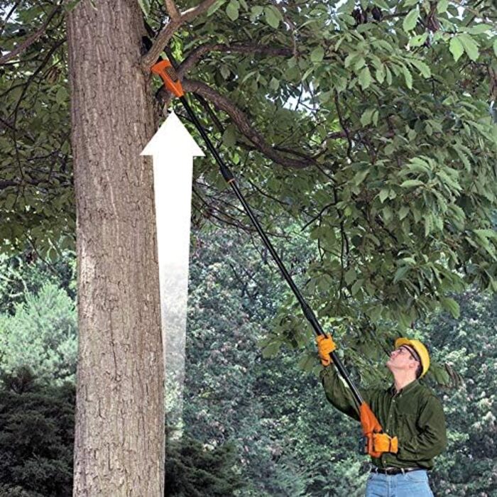 BLACK+DECKER телескопічна акумуляторна пила для обрізки гілок, 18В, висотна гілкорізка до 4 м, для важкодоступних гілок, швидке регулювання висоти, легке зберігання, модель GPC1820L20