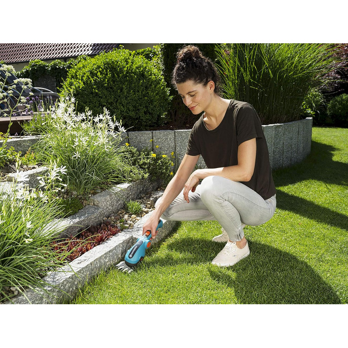 Акумуляторні ножиці для трави Gardena ComfortCut Li, 8 см, зручна ручка, швидка заміна леза без інструментів