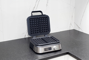 Вафельниця Berlinger Gourmet MAX-2350-W, 2350 Вт, чорна