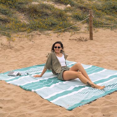 Пляжна ковдра XXL MOMOMUS Фута 210x240 см, Морська хвиля - велика, легка, компактна, для пікніка та кемпінгу, бохо стиль, антипісок