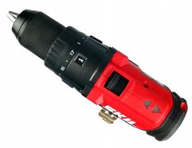 Акумуляторний шуруповерт Skil 20 V CD1E3018CA