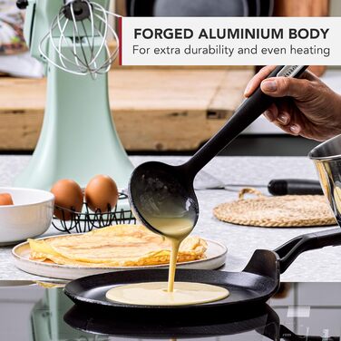 Сковорода для млинців KitchenAid Classic 24 см, кована, анодований алюміній, керамічне антипригарне покриття без PFAS, для індукції, духовки, посудомийки, чорна