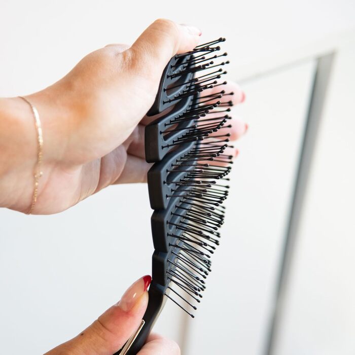 FRAMAR Щітка для волосся без заплутування - щітка для волосся, фен-щітка, щітка для сушіння, жіноча щітка, щітка для мокрого волосся, розпушувальна щітка для довгого волосся, щітка для сушіння, щітка з вентиляцією (Flex - Black)