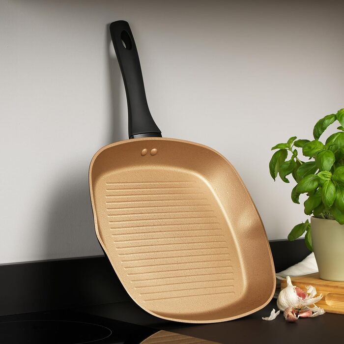 Гриль-сковорода Russell Hobbs 28 см, з антипригарним покриттям, без ПФОА, для індукції