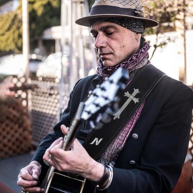 Гітарний ремінь Nefelibata з вишивкою 'n', 2.7', з двошарової баварської шкіри, з м'якою підкладкою, для акустичної, бас та електрогітари (хрест)