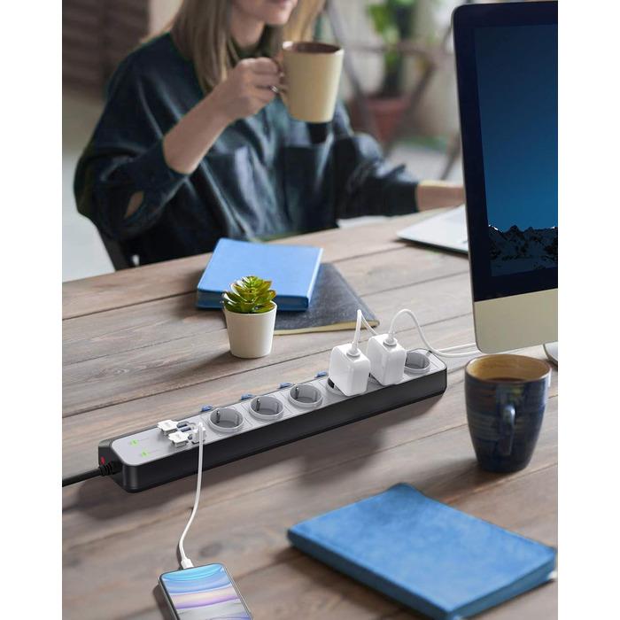 BESTEK Розподільник розеток 6-fach з USB, захист від перенапруги 900 Дж, настінний, з вимикачем, синьо-білий, кабель 3 м