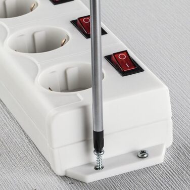 Мережевий фільтр Hama з 6 розетками, захист від перенапруги, поворот на 90°, монтаж на стіну, XL роз'єми, кабель 1,4м