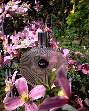 Парфумована вода для жінок Lalique Satine, 100 мл