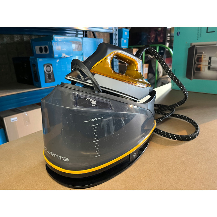 Парова станція Rowenta Compact Steam Pro DG7644, 2200 Вт, 1,1 л, НОВА