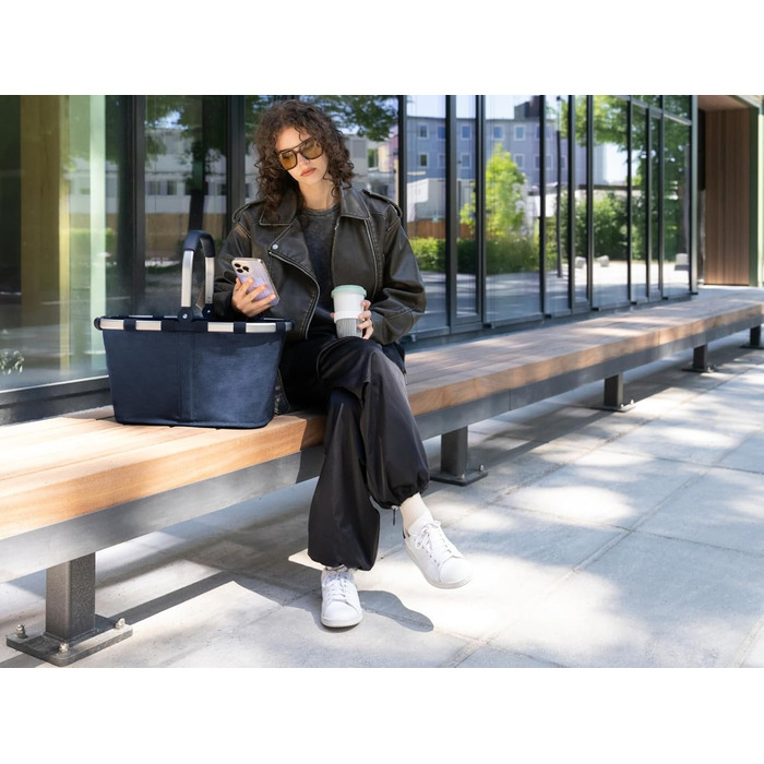 Сумка-шопер Reisenthel Carrybag Twist Navy – великий об'єм, практична внутрішня кишеня, водонепроникний дизайн