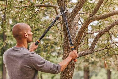 Секатор Fiskars L11 для свіжої деревини, антипригарне покриття, загартована сталь, 81 см, чорний