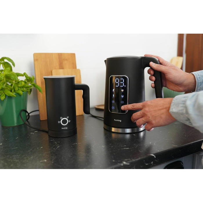 Електричний чайник 1.7 л з тачскріном, 2200 Вт, регулювання температури (40–100°C), 5 програм, підтримання тепла, нержавіюча сталь, бездротовий, чорний