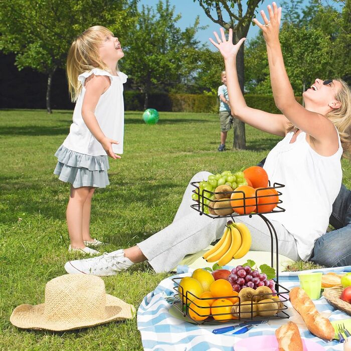 Металева фруктова корзина Bomclap на 2 яруси з тримачем для бананів - для кухні, бронзового кольору