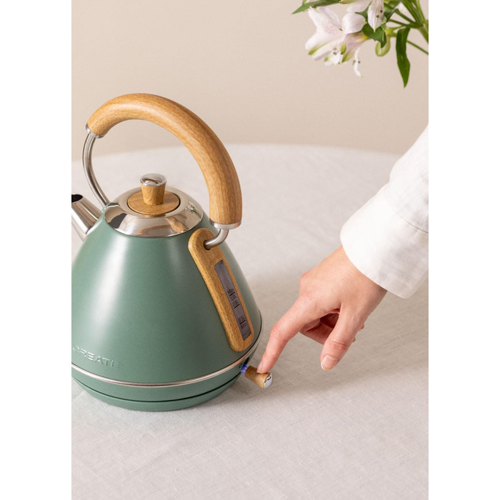 Retro Electric Kettle - Cream White - 1L Capacity, Fast Boil, Auto Shutoff, Anti-Scale Filter, Water Level Indicator
