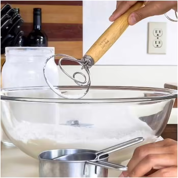 Hand Mixer Beaters 30.5 cm Stainless Steel and Wood Wire Whisk Kitchen Bread Mixer Wire Whisk Scraper for Bread, Pastry, Dumplings, and Pizza, 2-Piece Set Egg Beaters