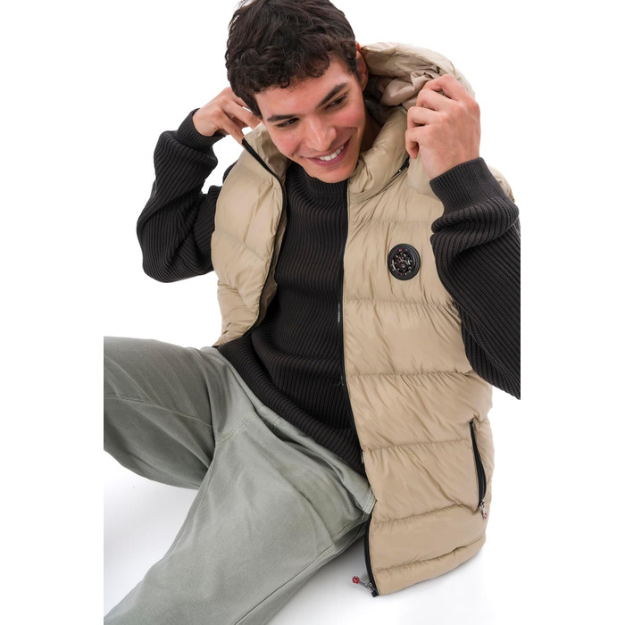 Чоловіча жилетка з пуховим наповнювачем – м'який матеріал, знімна капюшон (S, Бежевий)