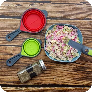 Collapsible Measuring Cup and Spoon Set, 8-Piece Portable Silicone Measuring Cup and Spoon, Food-Grade Silicone Measuring Tool Set, Yellow Color (Random Rainbow)