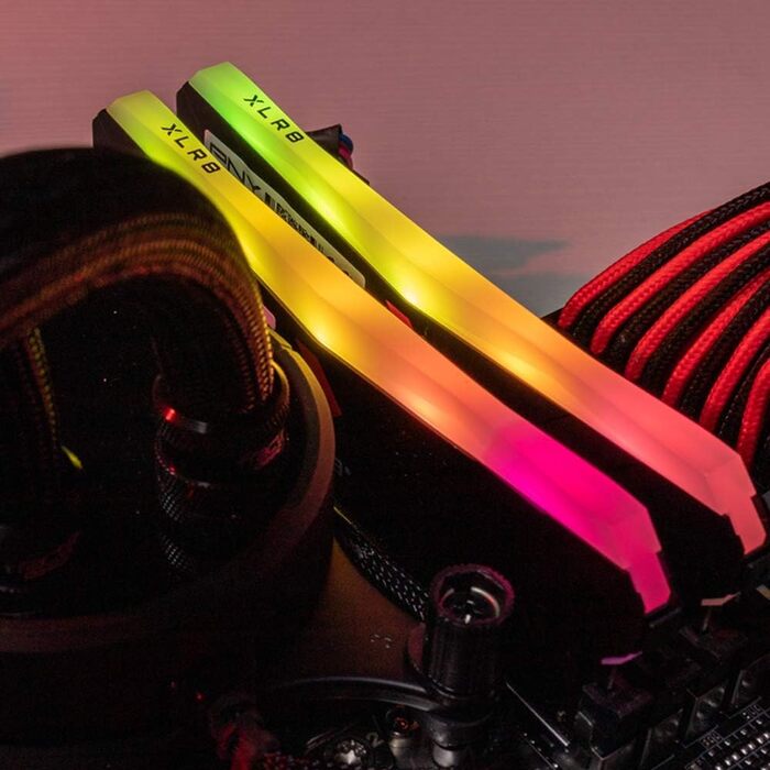 PNY XLR8 Gaming Epic: Набір оперативної пам'яті DDR4 RGB 3200MHz (2x8GB) Чорний