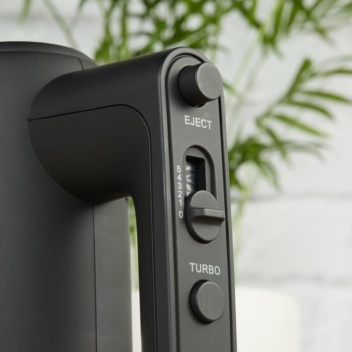 Ручний міксер Petra 300W з 5 швидкостями, турбо-функцією та набором насадок, срібний колір