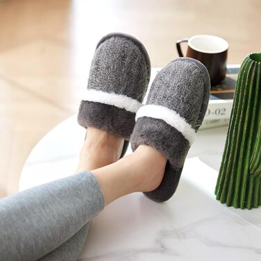 Тапочки домашні жіночі та чоловічі зимові з мехом та піною Memory Foam. Теплі, неслизькі та зручні тапочки для дому. Стильний подарунок (сірий, 40/41 EU)
