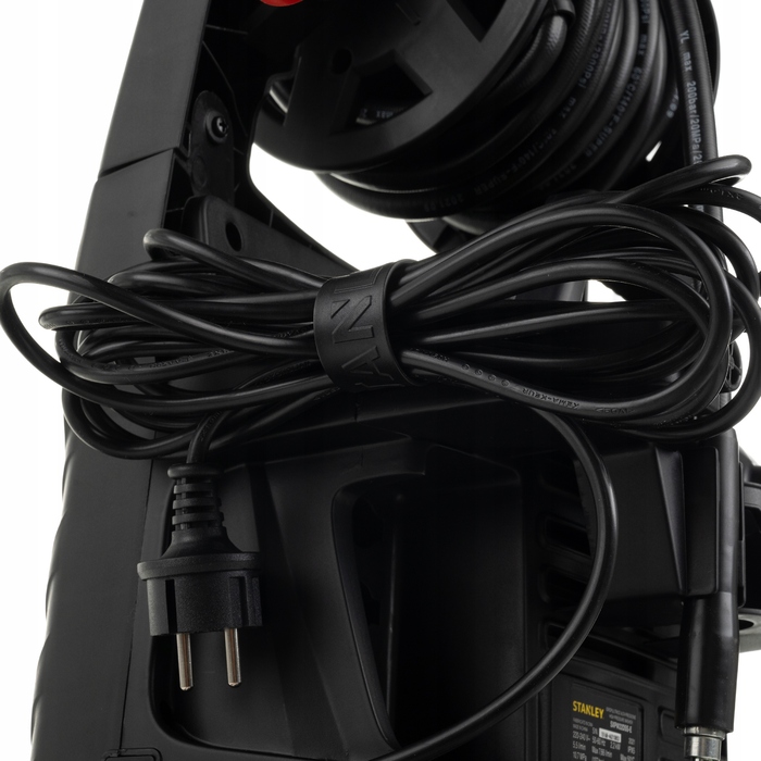 Мийка високого тиску Stanley 2200 Вт 240 бар, шланг 8 м