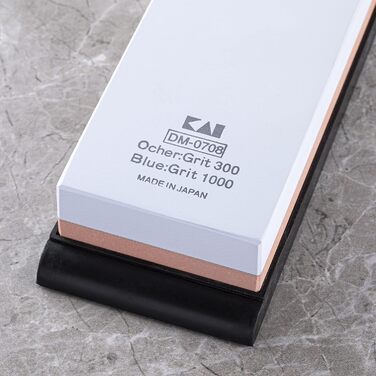 Шліфувальний камінь Kai Shun Kombi 300/1000 для заточування ножів - Японський грубий та точний шліф, розмір 18.4 x 6.2 x 2.8 см