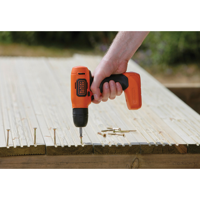 Акумуляторний шурупокрут Black+Decker 7,2 В BDCD8