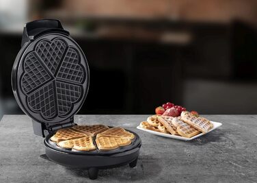 Bestron Heart-Shaped Waffle Maker - Copper Finish, 700W Non-Stick Waffle Iron