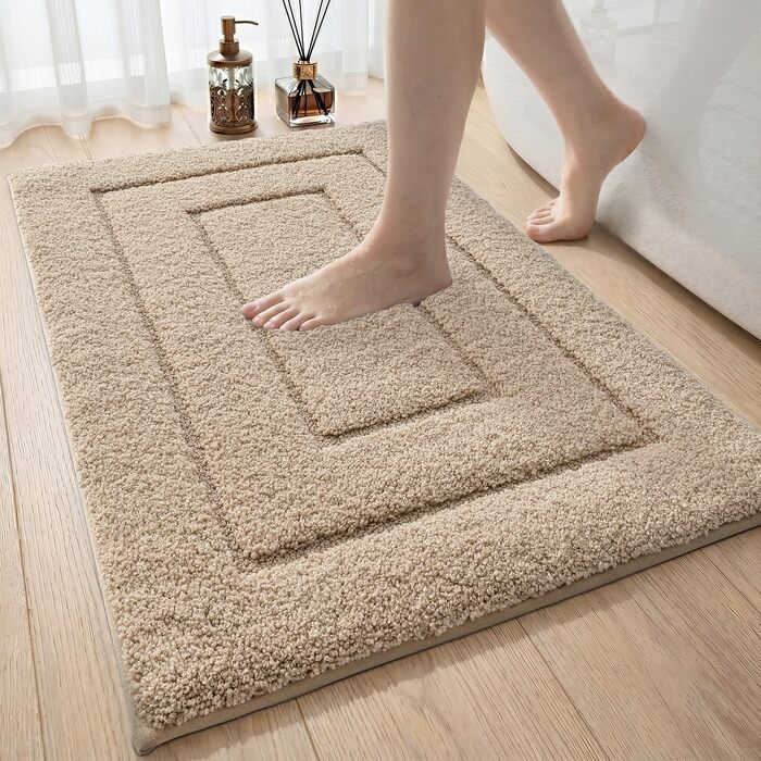 Килимок для ванної кімнати DEXI протиковзкий з мікрофібри, бежевий, 40 x 60 см — гігроскопічний та м'який килим у ванну, пральний