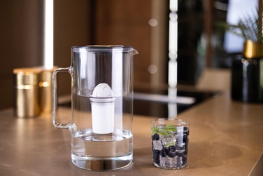 Скляний фільтр-кувшин Wessper D2 BOROSILICATE 3л, чорний + 6 фільтрів