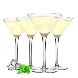 Набір з 4 келихів для мартіні Sendez 230 мл - елегантні склянки для коктейлів з прозорого скла, висота 18,2 см, придатні для миття в посудомийній машині. Ідеально підходять для мартіні, космополітенів та інших коктейлів