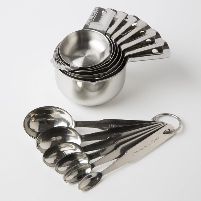 Measuring cups and spoons, 13-piece complete set of professional-grade quality 18/8 stainless steel – 7 stackable cups and 12 spoons, perfect for storing dry and liquid ingredients.