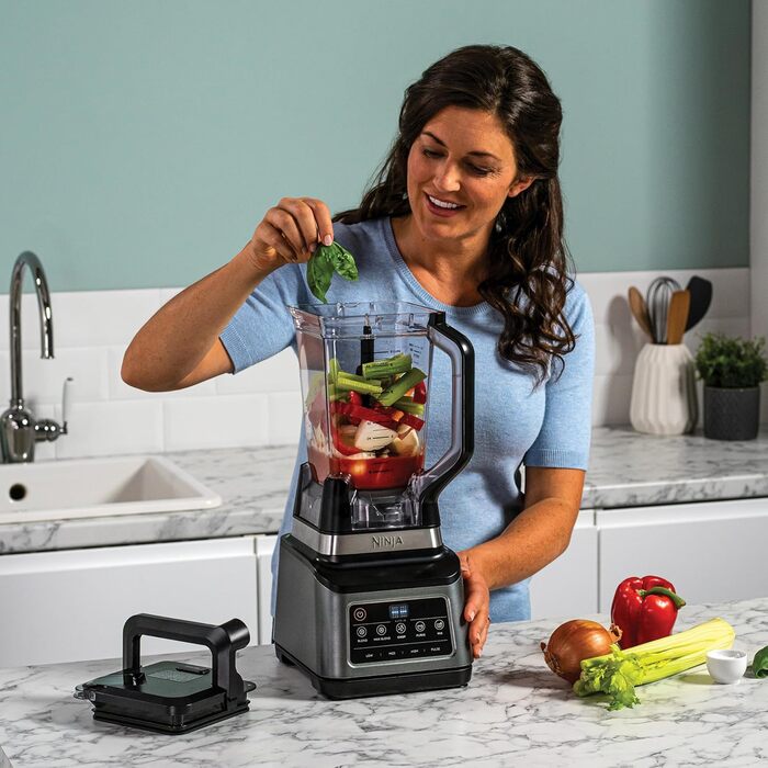 Ninja 3-in-1 Food Processor & Blender with 5 Programs: Mixing, Max Mixing, Chopping, Stirring, Pureeing, 1.8L Bowl, 2.1L Jug, 700ml Cup, 1200W, Dishwasher Safe, Auto-iQ, Black BN800EU