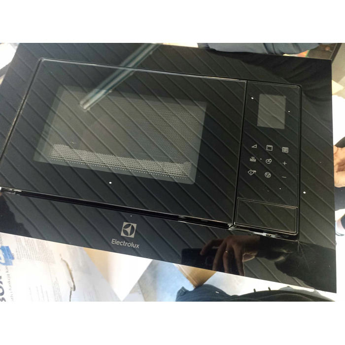 Вбудована мікрохвильова піч Electrolux EMS4253TMK