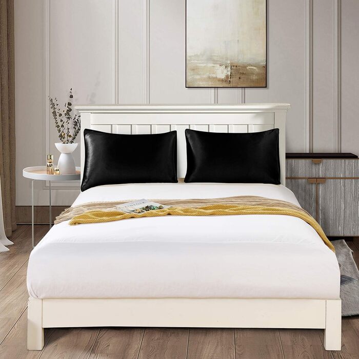 Silk 22 Momme Silk Pillowcase Set of 2, 100% Mulberry Silk Pillowcase for Hair and Skin with Envelope Closure, Soft and Smooth Silk Pillowcase, 50 x 66 cm Black