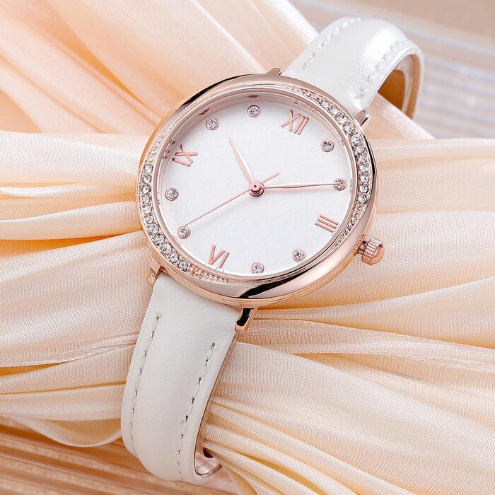 Жіночий класичний кварцовий годинник NUOVO Rose Gold з білим шкіряним ремінцем та кристалами на безелі