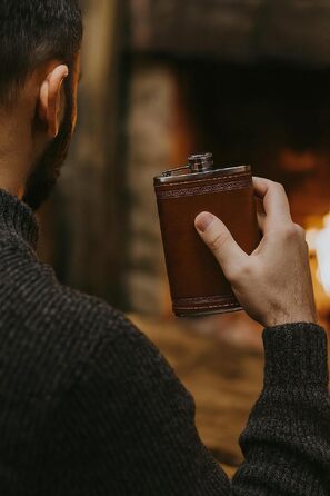 Фляга для алкоголю з нержавіючої сталі 260 мл з шкіряним чохлом, лійкою та подарунковою коробкою, чорна