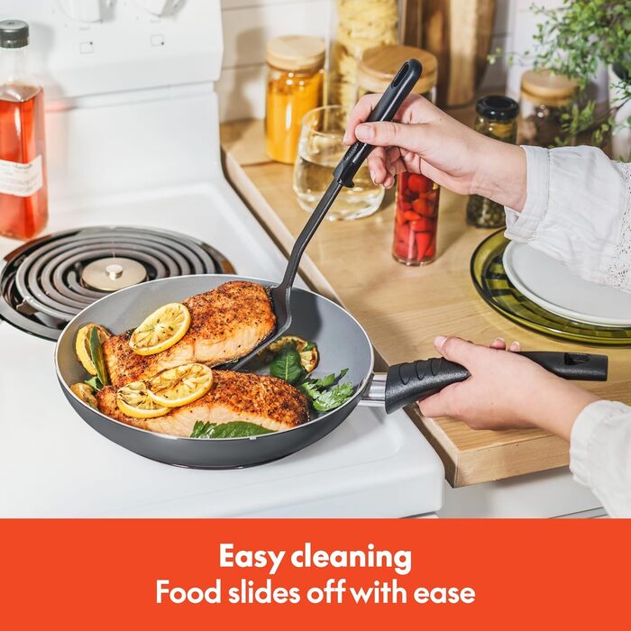 Набір кухонного посуду BELLA з антипригарним покриттям (21 предмет) – каструлі, сковорідки, форми для випічки, контейнери для зберігання, червоний