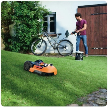 Робот-газонокосарка Worx WR, ширина стрижки 20 см