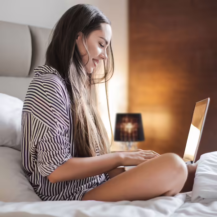 Кришталева настільна лампа Relaxdays з абажуром з органзи