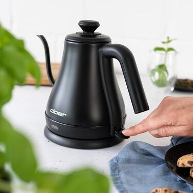 Електричний чайник Cloer 4960 з гусячим носиком, 0.8 л, нержавіюча сталь, чорний, 1000 Вт