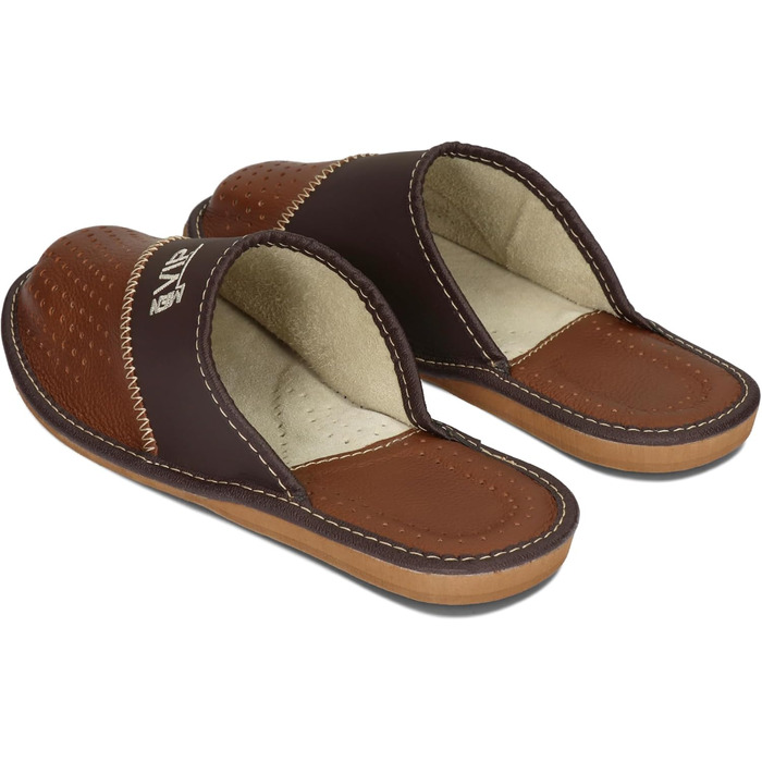Чоловічі домашні капці BeComfy Leder з вишивкою 