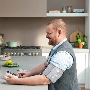 Тонометр OMRON M2 Intelli IT на плече – вимірювання артеріального тиску