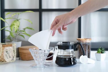 Кавовий набір Hario V60: пластиковий дрипер, скляний сервер, мірна ложка, фільтри, боросилікат, чорний, розмір 2