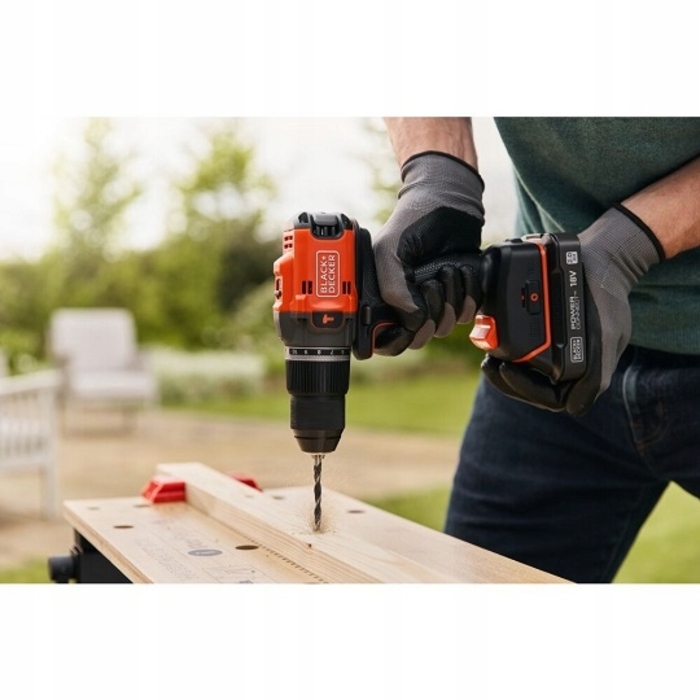 Ударний дриль-шурупокрут Black+Decker 18V, 50 Нм [BLD683XN-XJ]