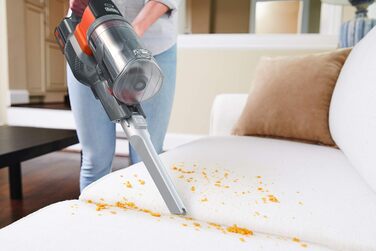 Бездротовий акумуляторний пилосос Black+Decker 4в1 BHFEV182C (18V, 2.0Ah) з електрощіткою, для підлоги та ручного використання, з насадкою для щілин, акумулятор та зарядний пристрій в комплекті