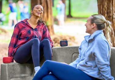 JBL GO 5: Портативна Bluetooth колонка, великий звук JBL Pro, баси, водонепроникна, до 10 годин, блакитна