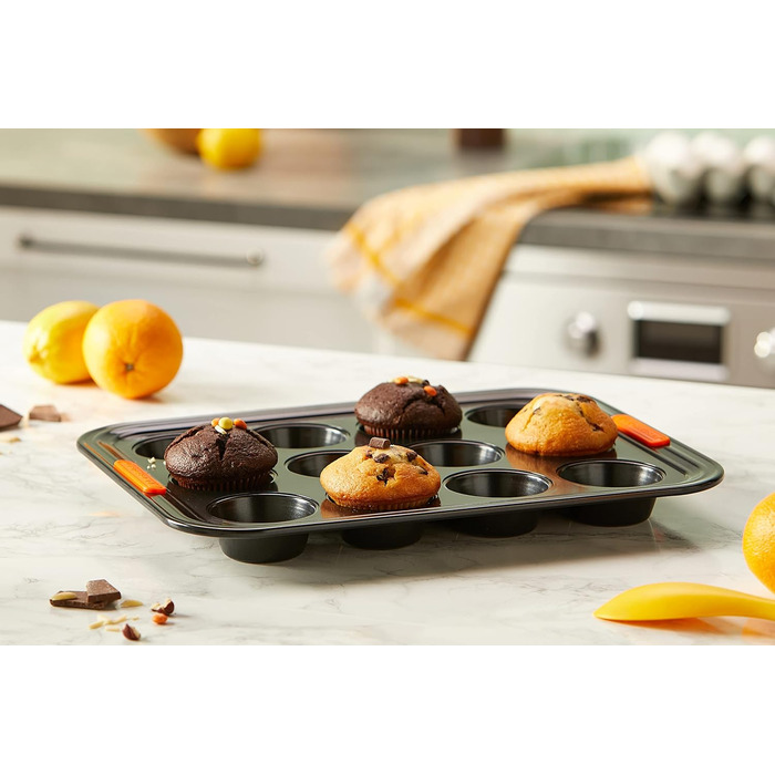 Le Creuset Non-Stick Muffin Tin, For 12 Pieces (Ø 7 cm), Sourdough Safe, Made of Carbon Steel, Anthracite/Orange, 94100140000000